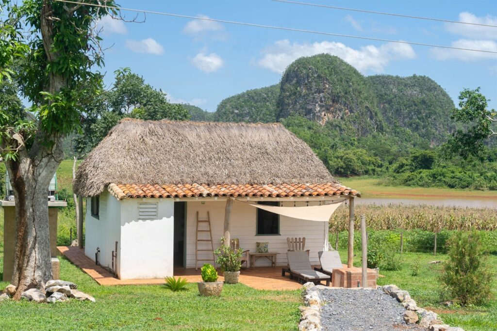 Cabana Mia, Cuba